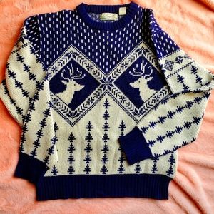 Cottagecore Vintage Christmas sweater sz medium blue and cream. ugly sweater